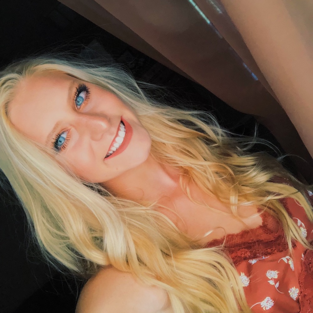 Meet your Posher, Hope